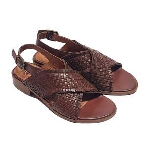 Vintage Foundry Co Ezra VFL 169 tan strappy sandals women's size 7